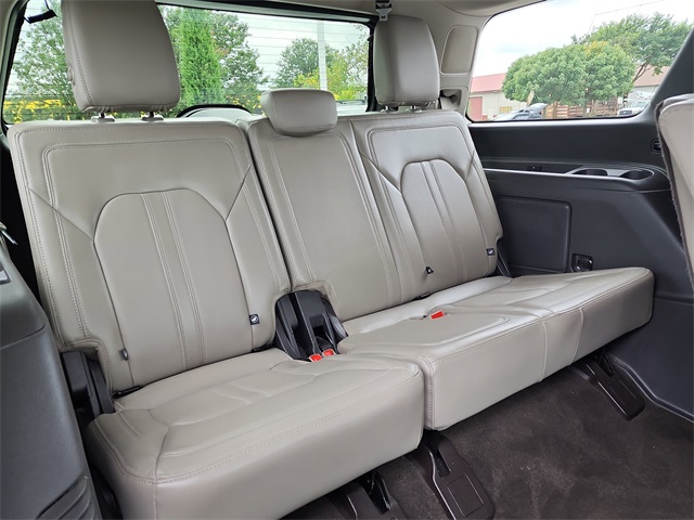 2019 Ford Expedition Limited photo 17