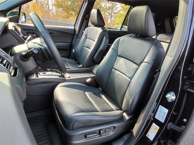 2020 Honda Passport Touring photo 2