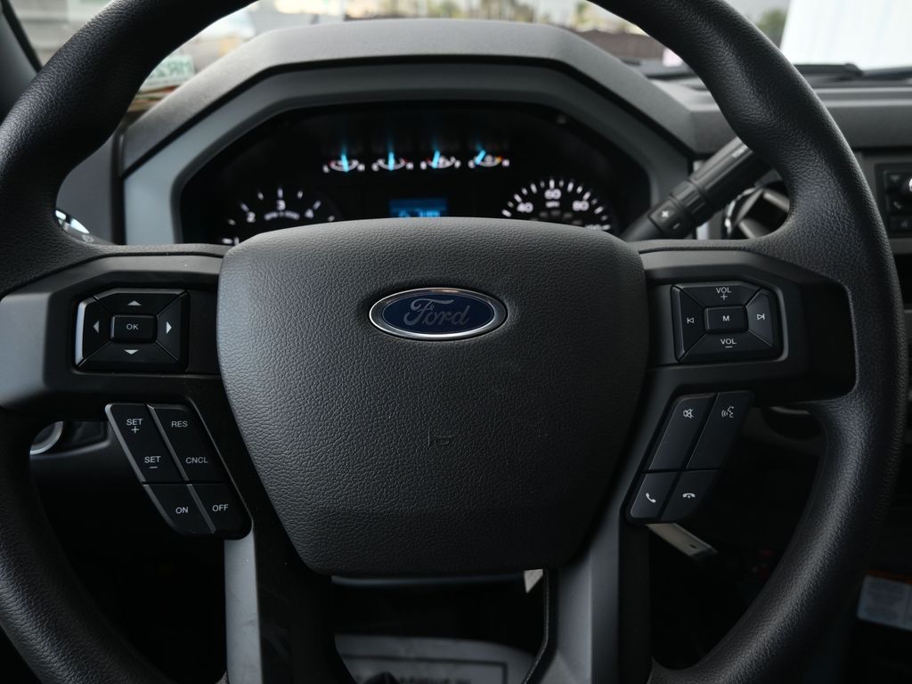 2025 Ford F-650 XL photo 7