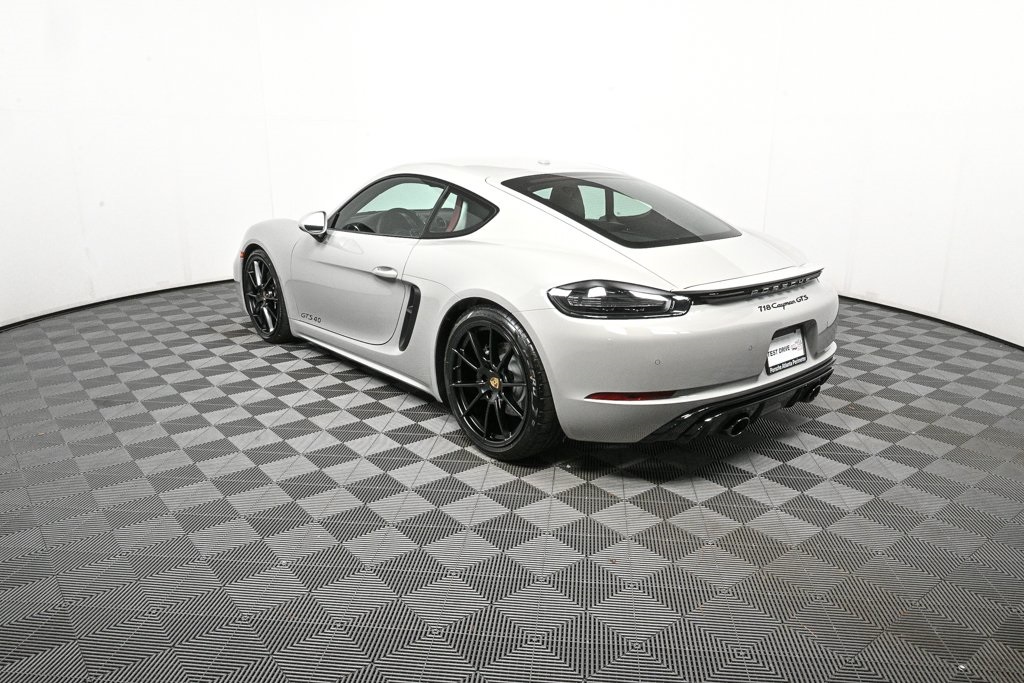 2025 Porsche Cayman GTS 4.0 photo 3