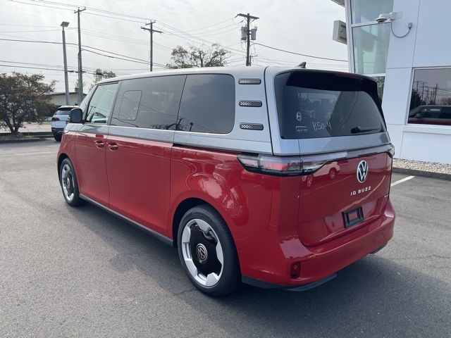 2025 Volkswagen ID. Buzz Pro Plus photo 9