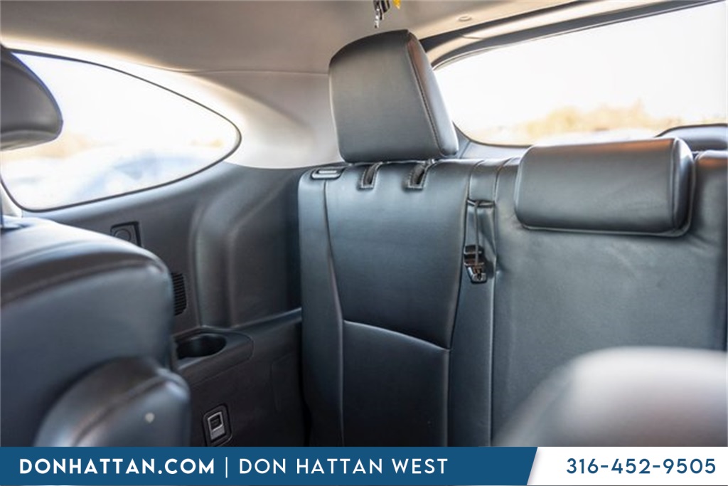 2022 Toyota Highlander XLE photo 25