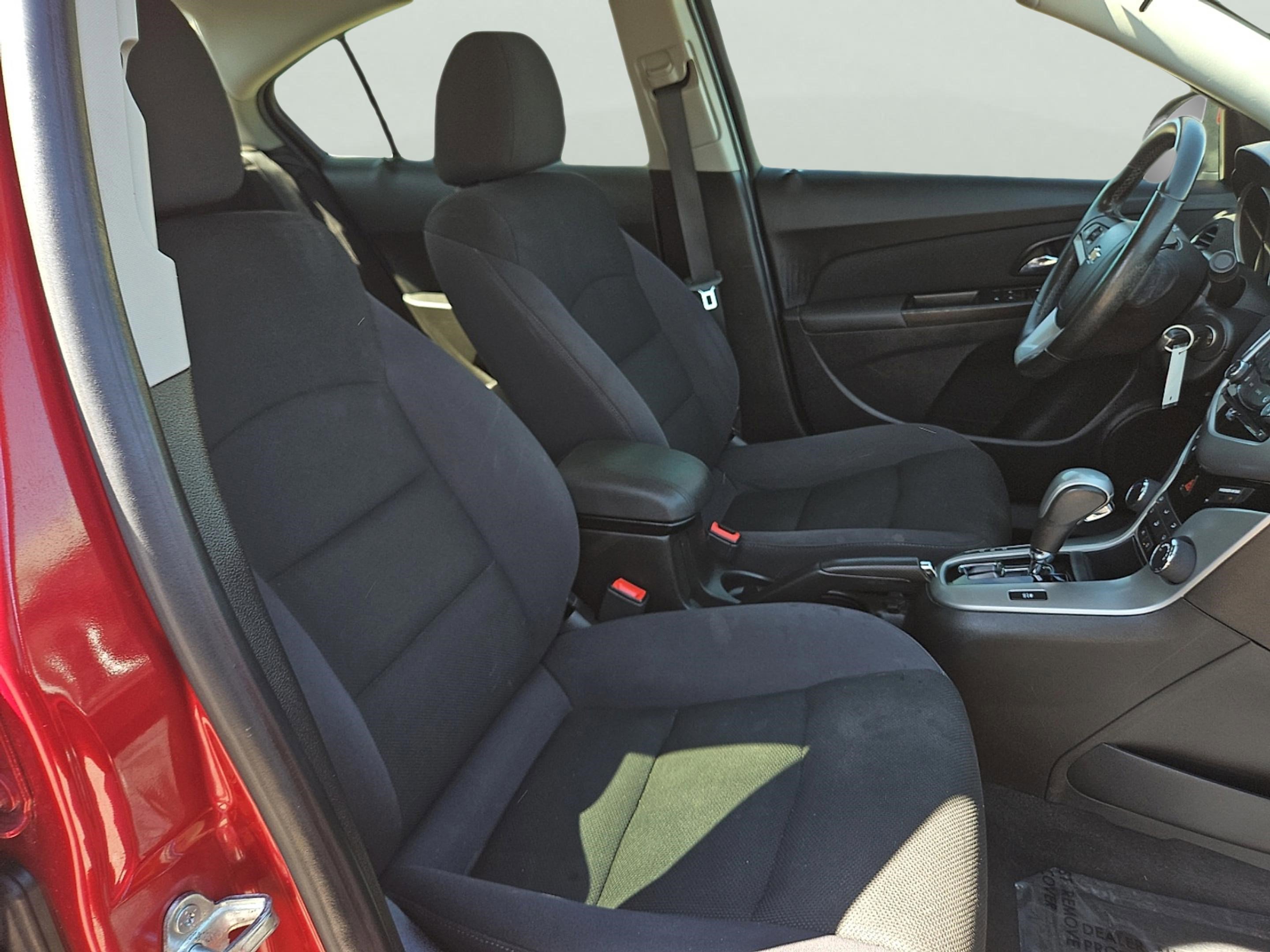 2014 Chevrolet Cruze photo 19