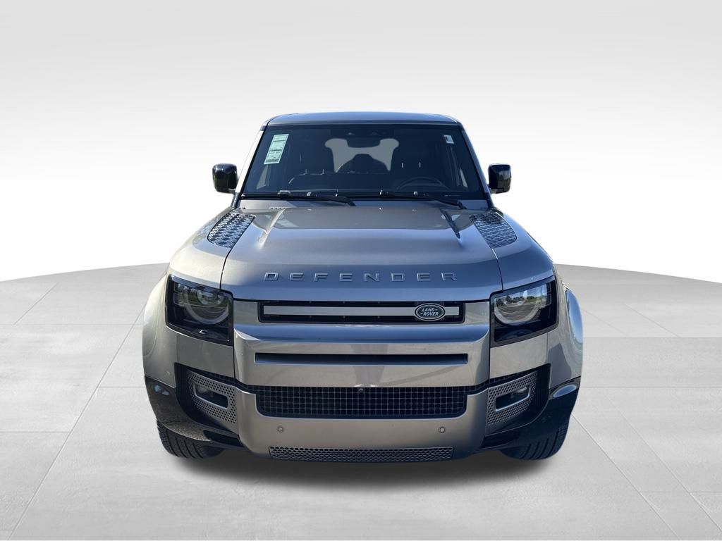 2021 Land Rover Defender 110 X-Dynamic SE photo 3