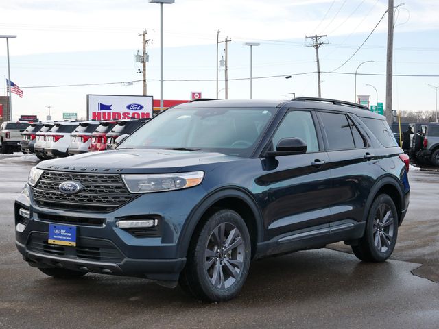 2022 Ford Explorer XLT's photo