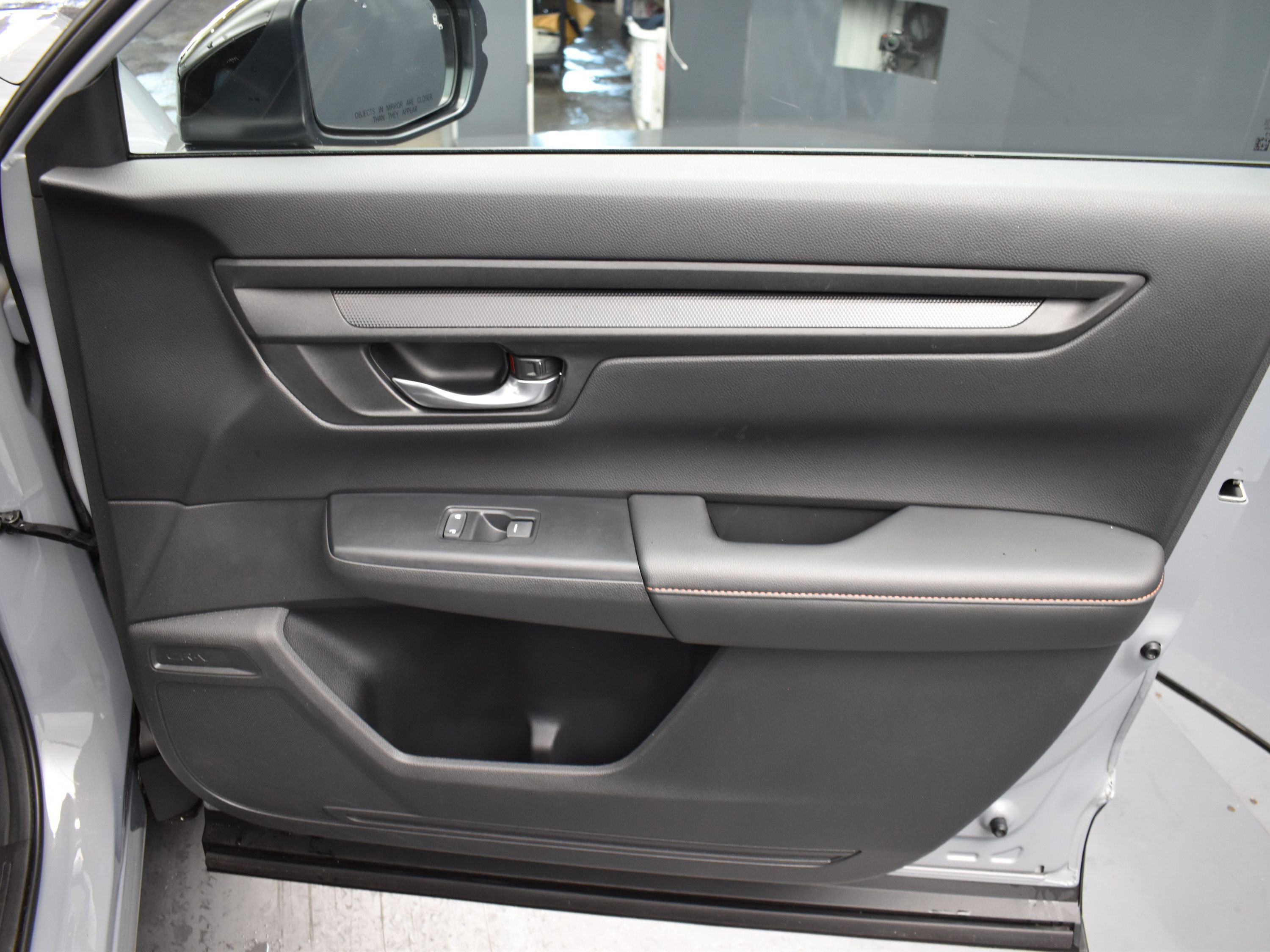 2024 Honda CR-V Hybrid Sport-L photo 4