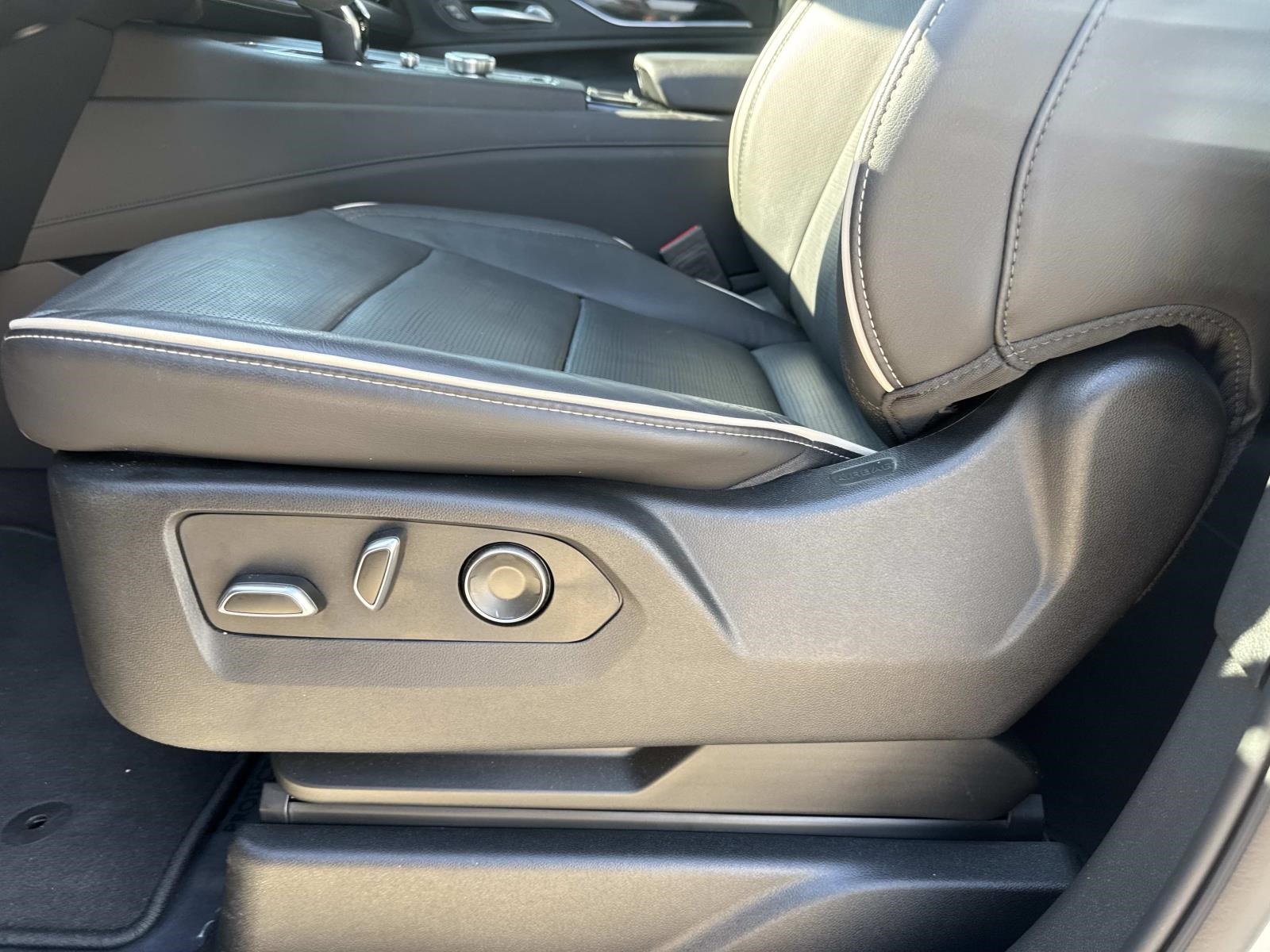 2024 Cadillac Escalade Sport photo 14
