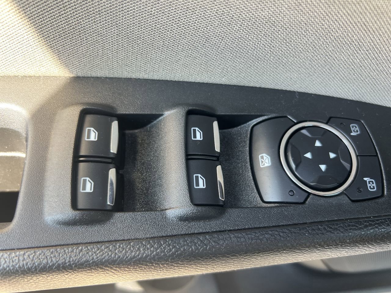 2018 Ford Fusion Hybrid S photo 16