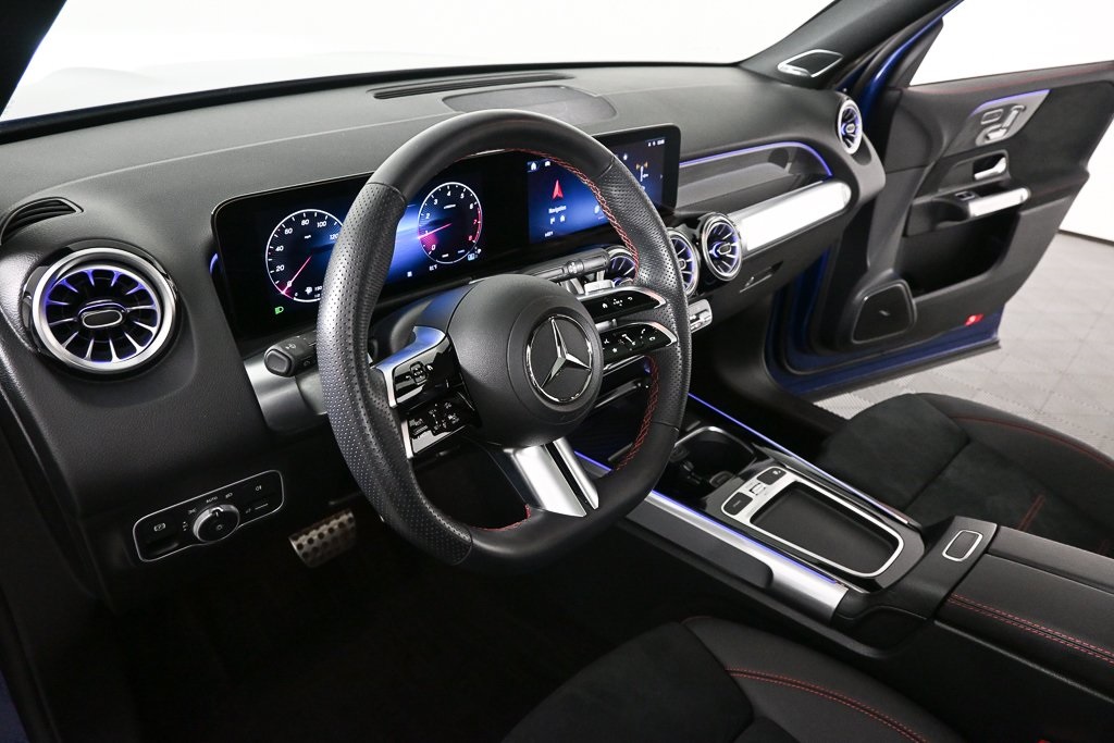 2024 Mercedes Benz GLB 250 4MATIC photo 6