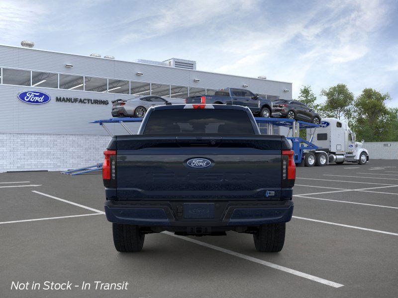 2025 Ford F-150 Lightning photo 3