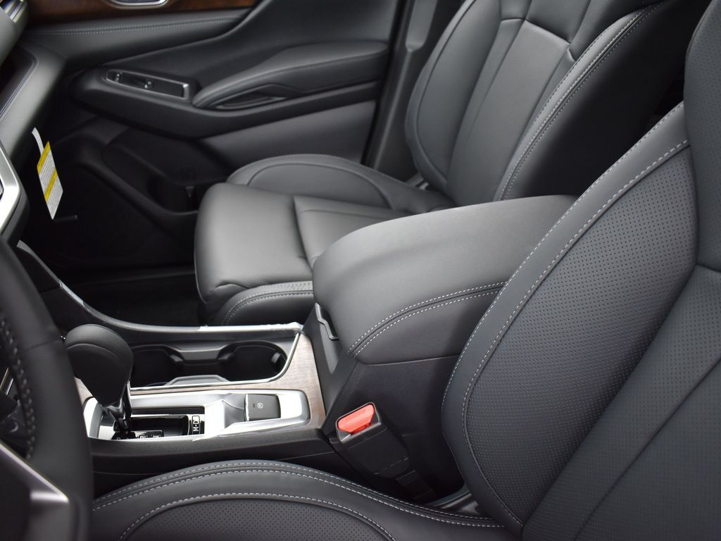 2025 Subaru Ascent Touring photo 10