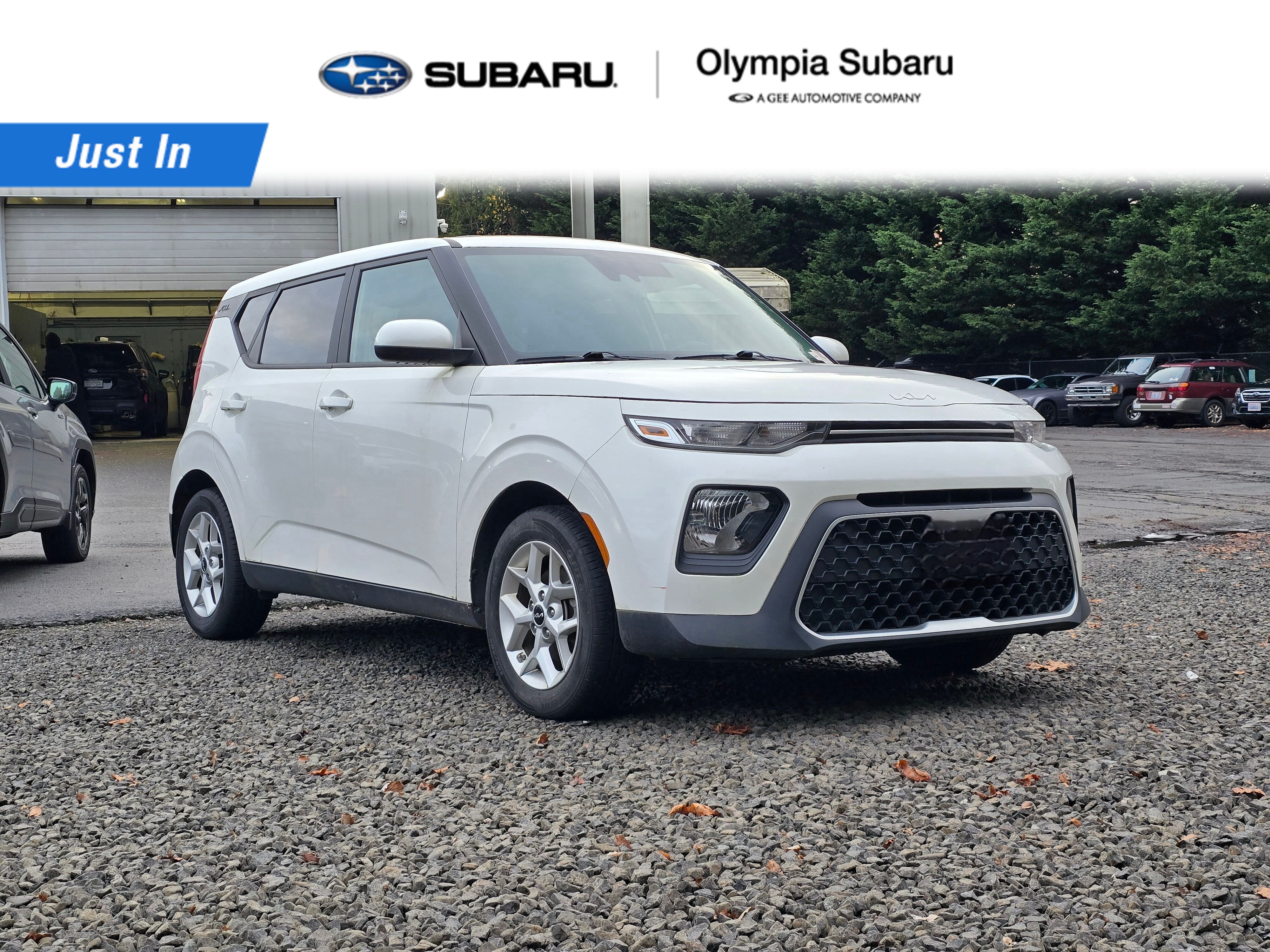 2022 Kia Soul LX's photo