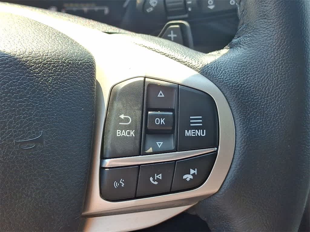 2020 Ford Explorer XLT photo 22