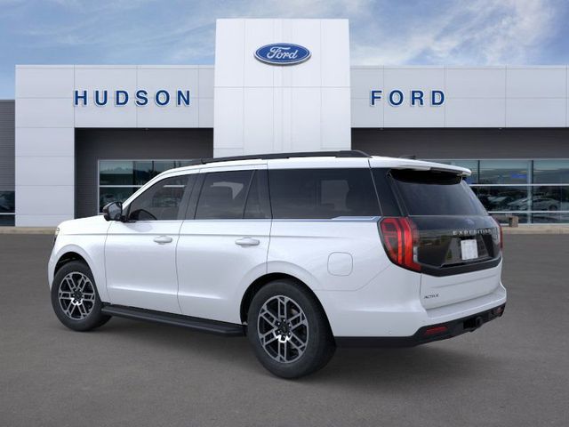 2025 Ford Expedition photo 4