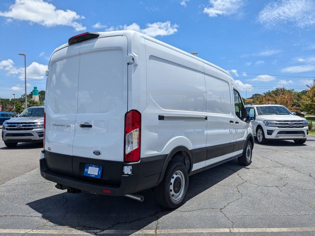 2025 Ford Transit photo 4