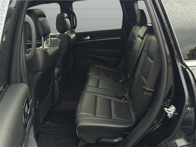 2019 Jeep Grand Cherokee Overland photo 16