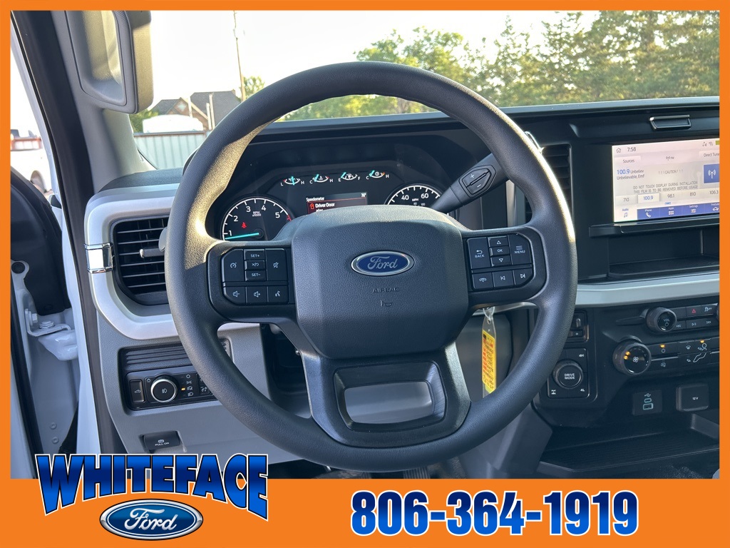 2025 Ford F-350 XLT photo 16