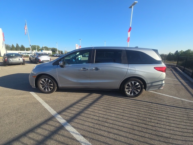 2023 Honda Odyssey EX-L photo 5