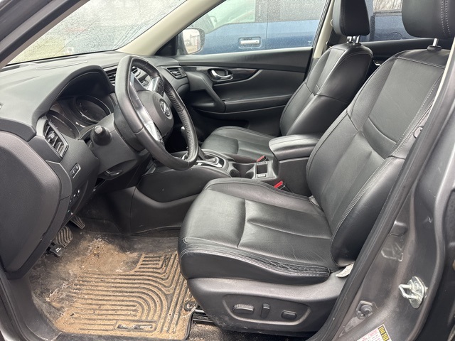 2018 Nissan Rogue SL photo 3