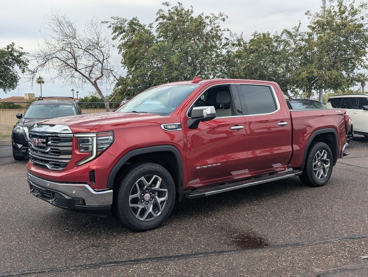 2023 GMC Sierra 1500 SLT's photo