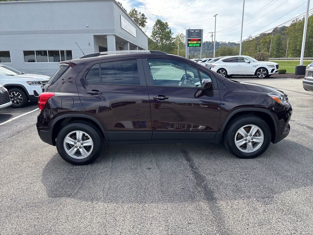 2022 Chevrolet Trax LT photo 6
