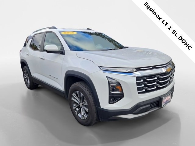 2025 Chevrolet Equinox LT's photo