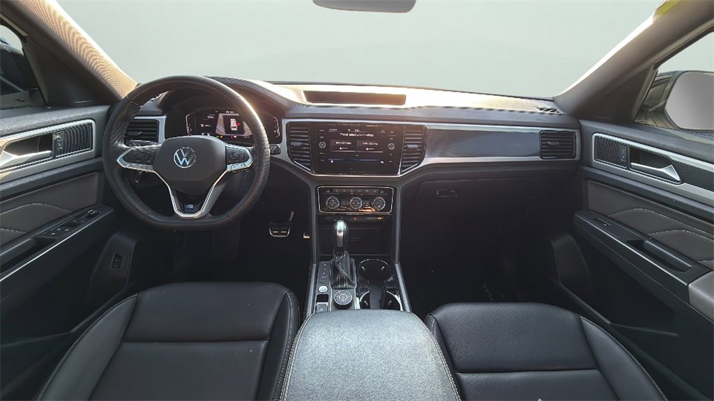 2023 Volkswagen Atlas Cross Sport SEL R-Line photo 13