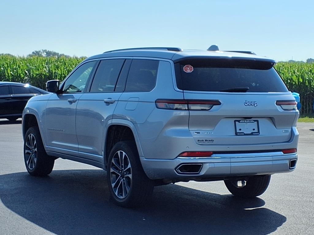 2022 Jeep Grand Cherokee Overland photo 16