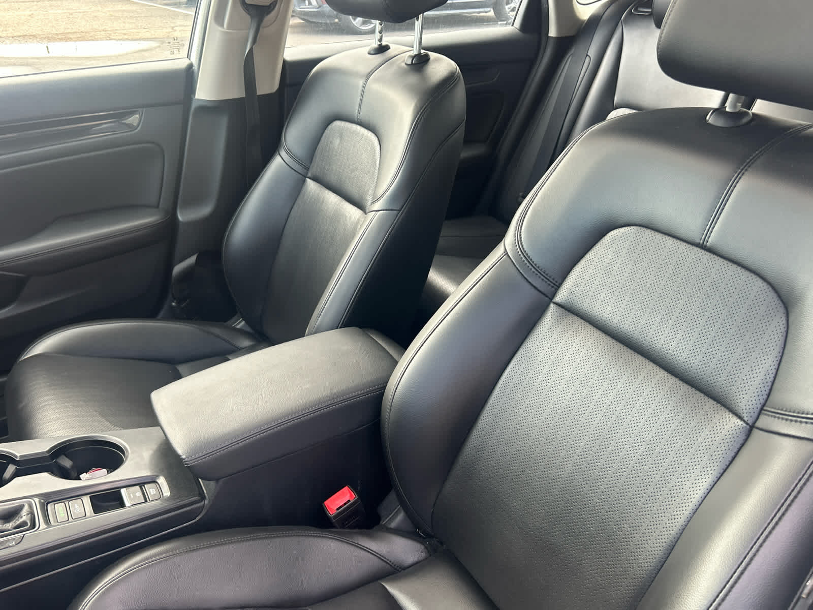 2024 Honda Civic Hatchback EX-L photo 11