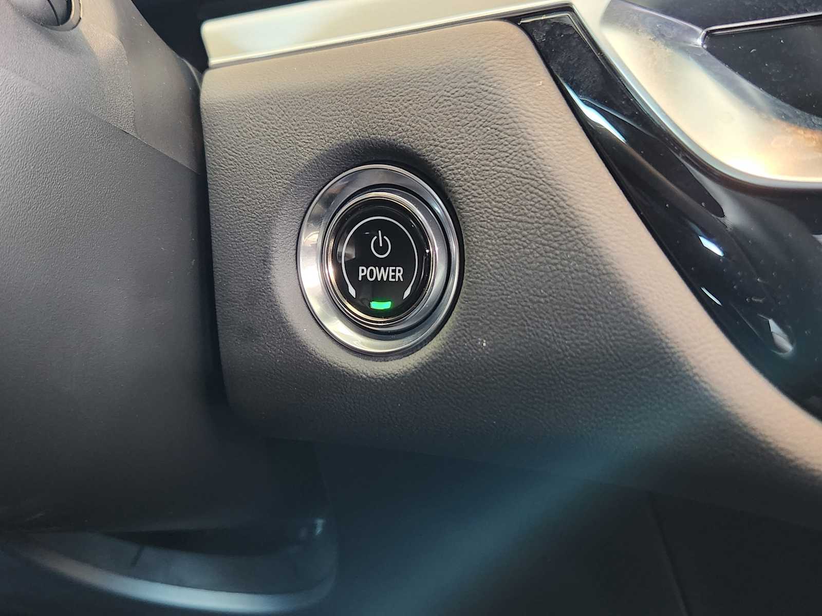 2025 Cadillac Lyriq Luxury photo 14