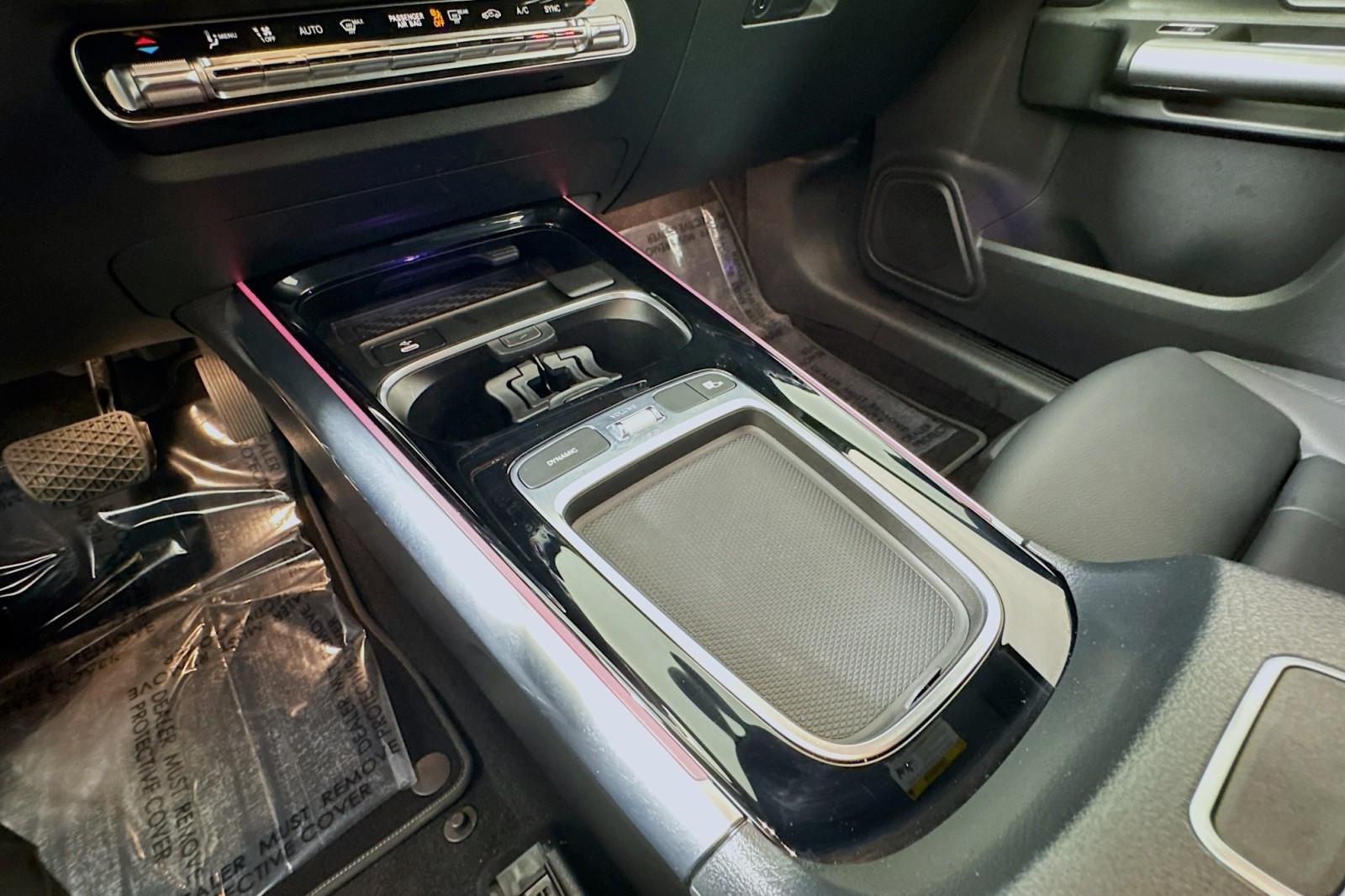 2025 Mercedes Benz GLA 250 photo 5