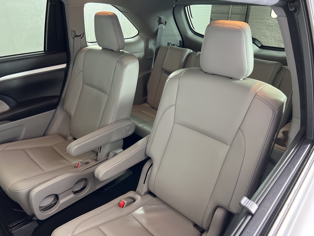 2018 Toyota Highlander XLE photo 3