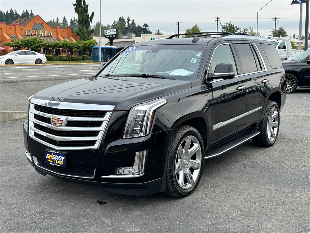 2019 Cadillac Escalade Luxury photo 3