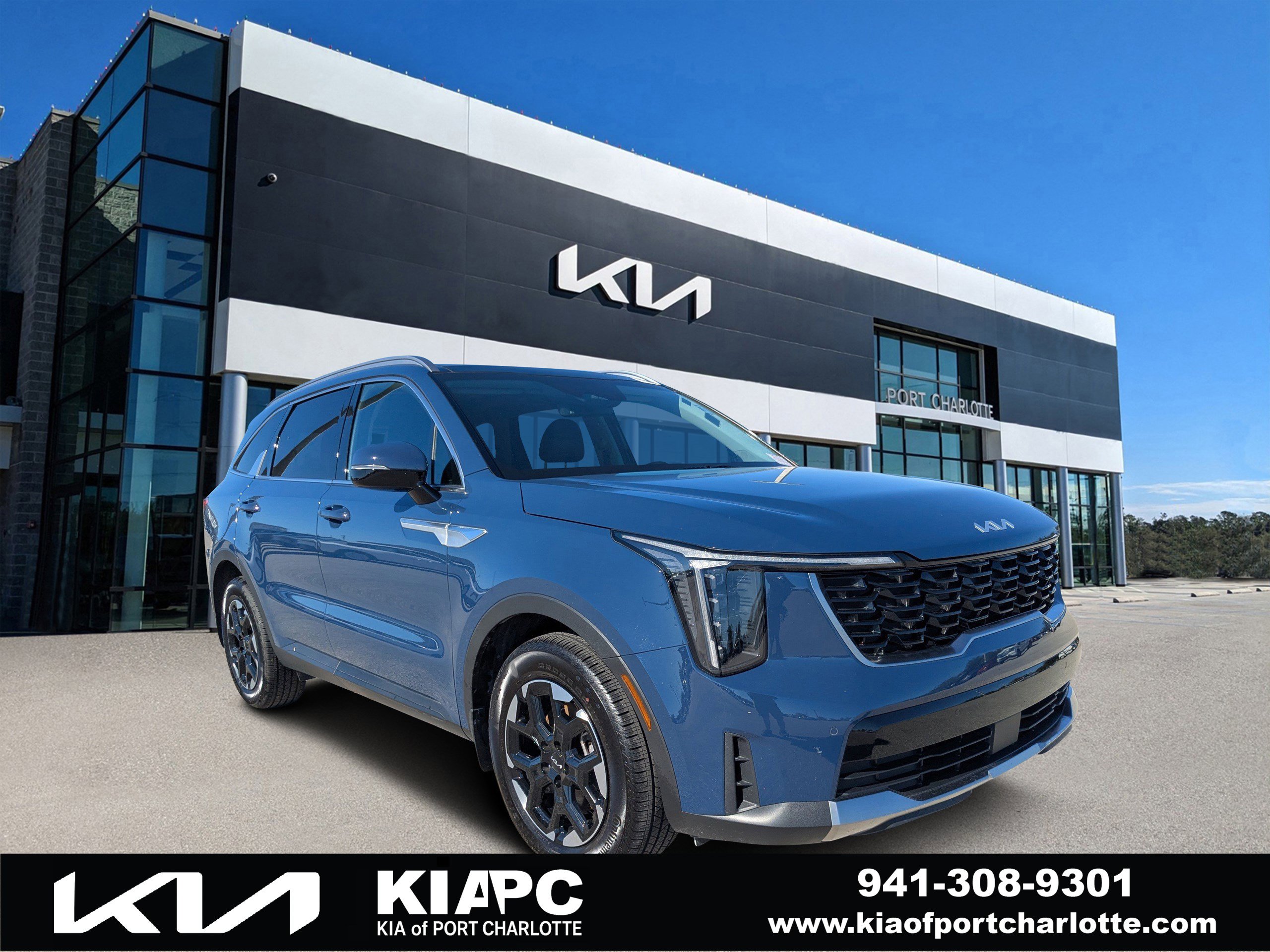 2025 Kia Sorento S's photo