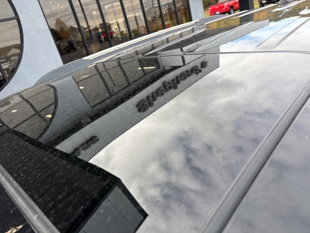 Used 2017 Jeep Grand Cherokee Limited with VIN 1C4RJFBG7HC758994 for sale in Kendallville, IN