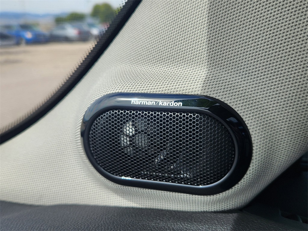 2024 Mini Cooper 2 Door Hardtop SE photo 25