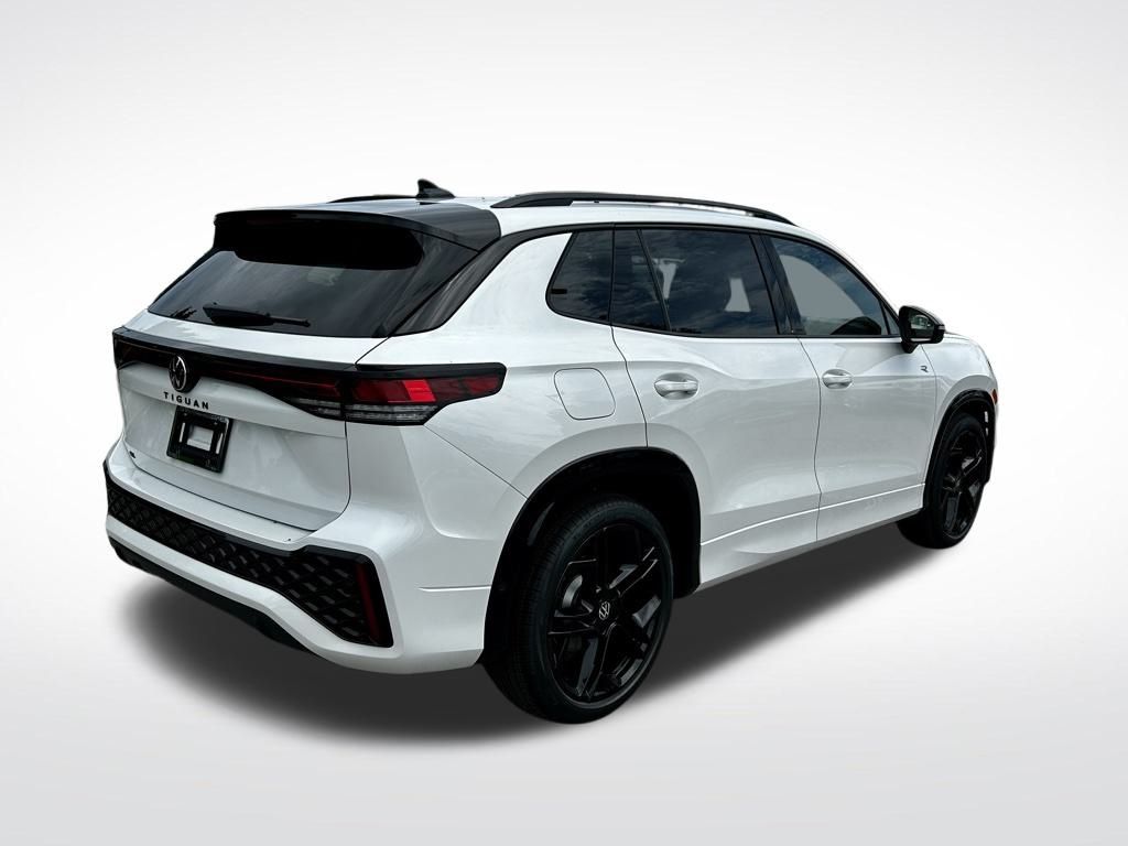 2025 Volkswagen Tiguan SE R-Line Black photo 4