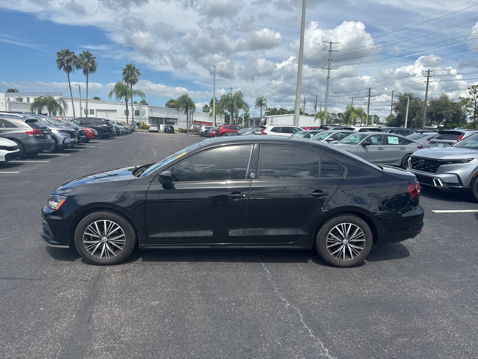 2018 Volkswagen Jetta Wolfsburg Edition photo 3