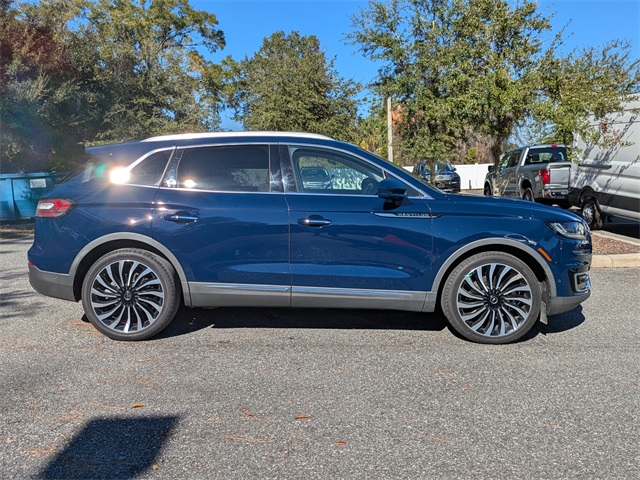 2019 Lincoln Nautilus Black Label photo 2