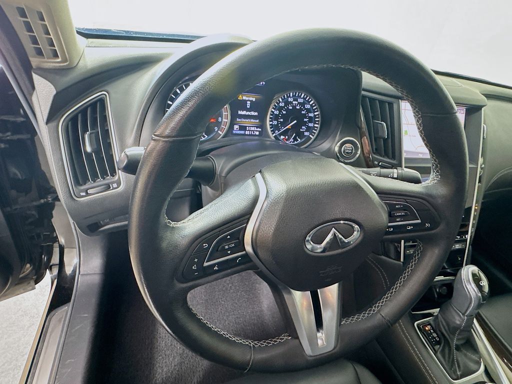 2018 Infiniti Q50 3.0t LUXE photo 9