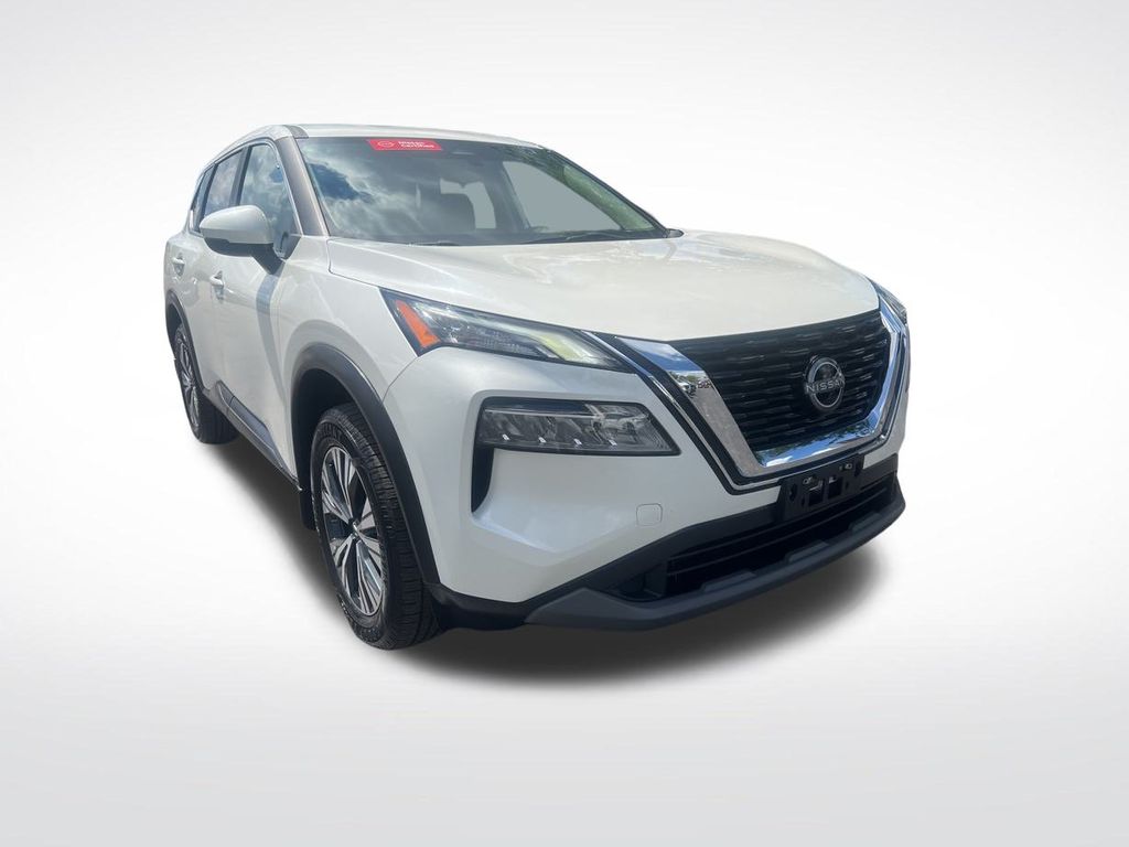 2023 Nissan Rogue SV photo 3