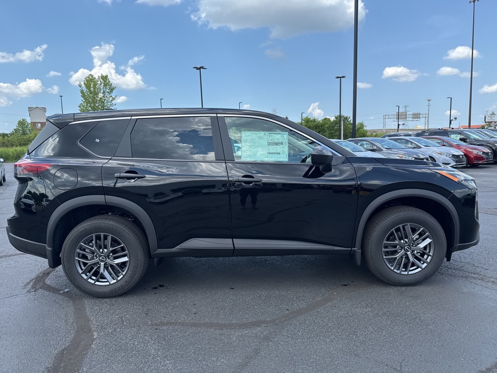 2026 Nissan Rogue S photo 2