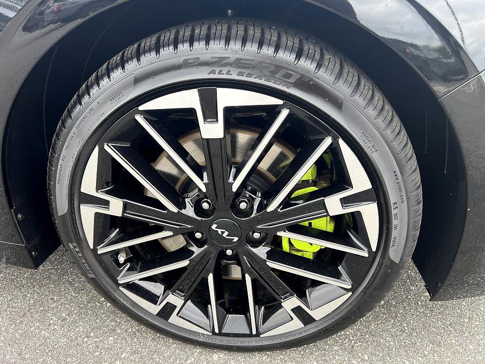 2025 Kia K5 GT photo 11