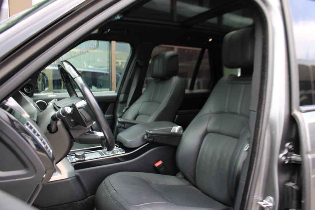 2019 Land Rover Range Rover SuperCharged photo 5