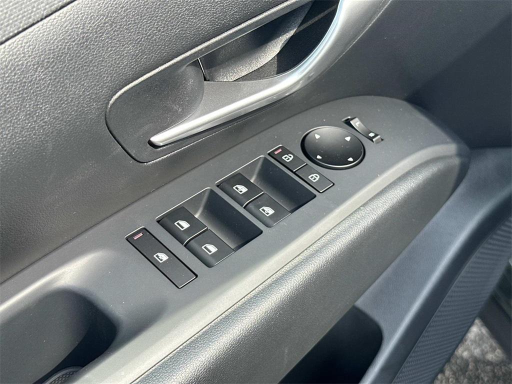 2025 Hyundai Tucson SEL Convenience photo 24