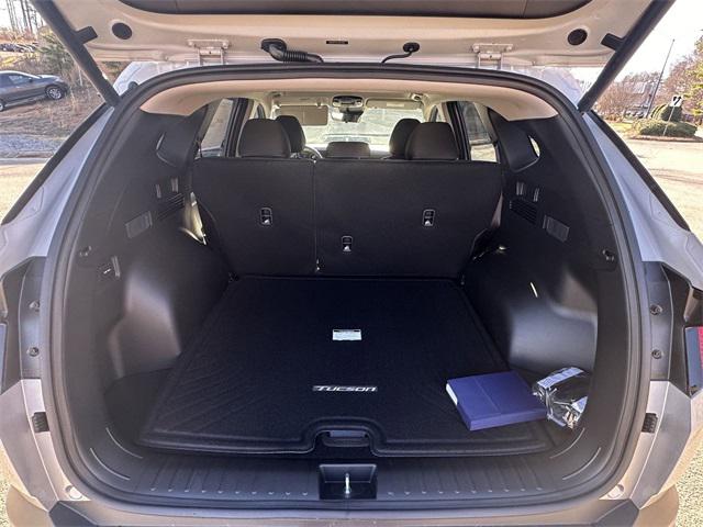 2025 Hyundai Tucson SEL photo 18