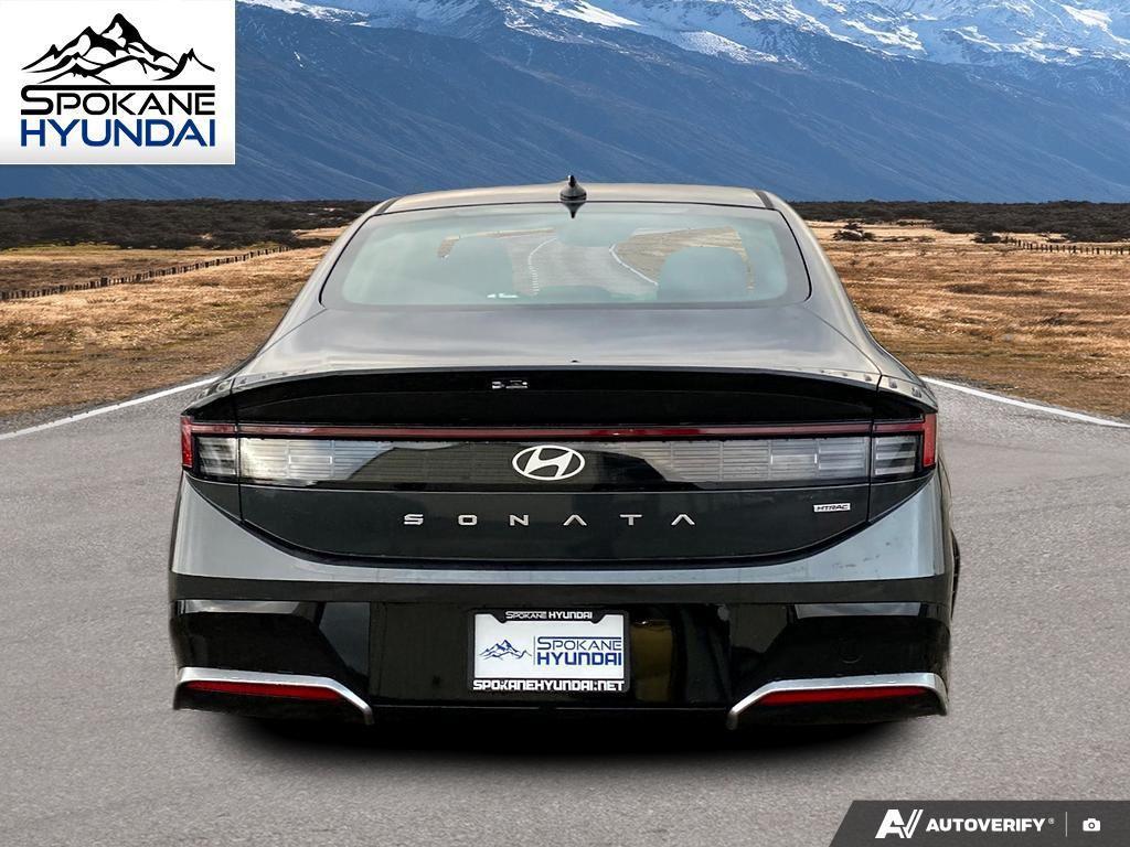 2026 Hyundai Sonata SEL Sport photo 4