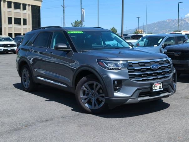 2025 Ford Explorer Active's photo