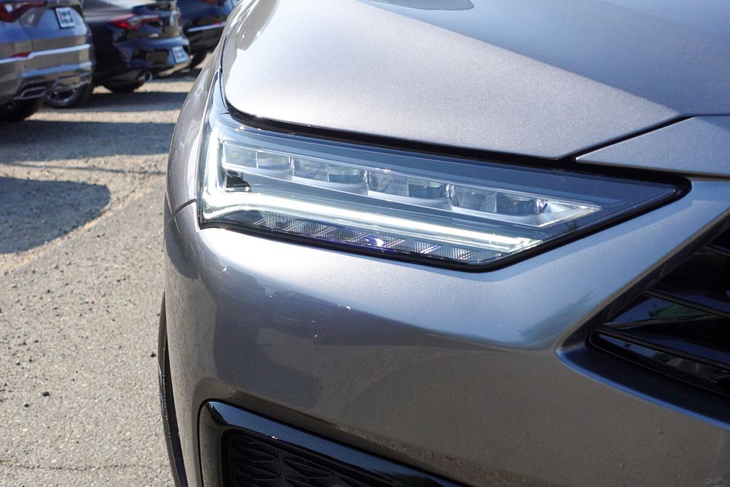 2026 Acura MDX SH-AWD A-Spec Advance photo 5