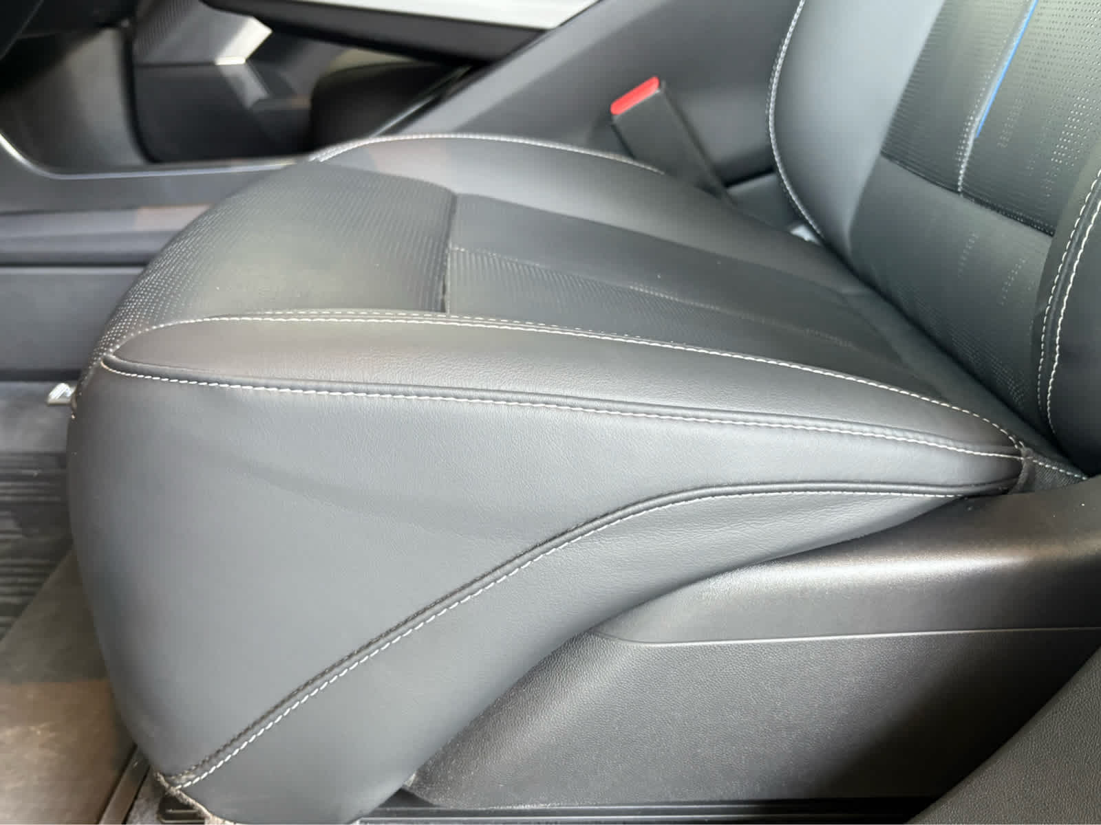 2024 Cadillac Lyriq Luxury photo 15